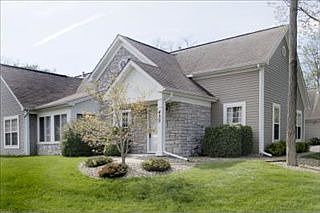 1st image of 450 Ashton Lake Dr