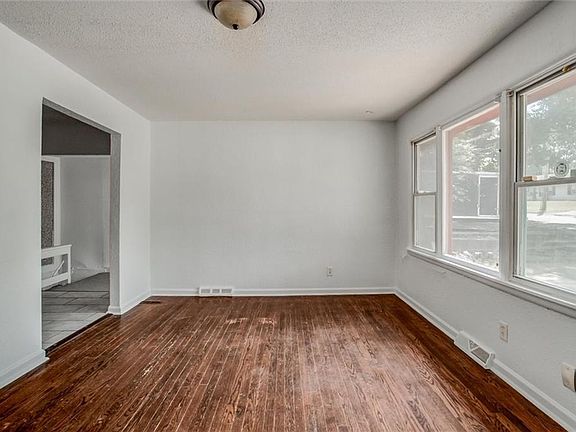 5th image of 8410 Ruskin Way