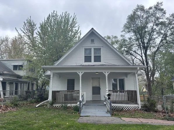 2904 Crown Point Ave, Omaha, NE 68111