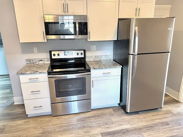 17 Lothrop St #2 — Photo 14