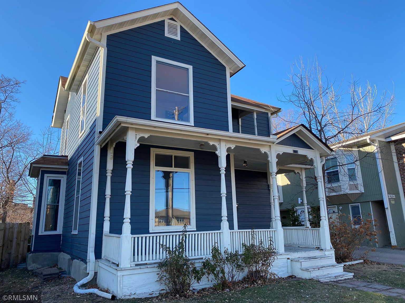 2738 Oakland Ave Minneapolis Mn 55407 Zillow