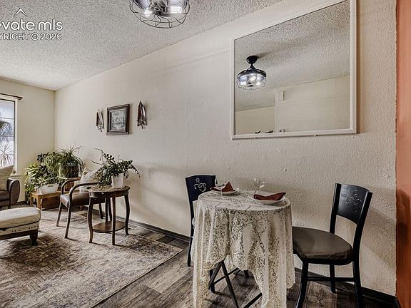 5th image of 6414 Village Ln