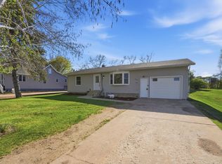 528 Walnut St S, Sauk Centre, MN 56378