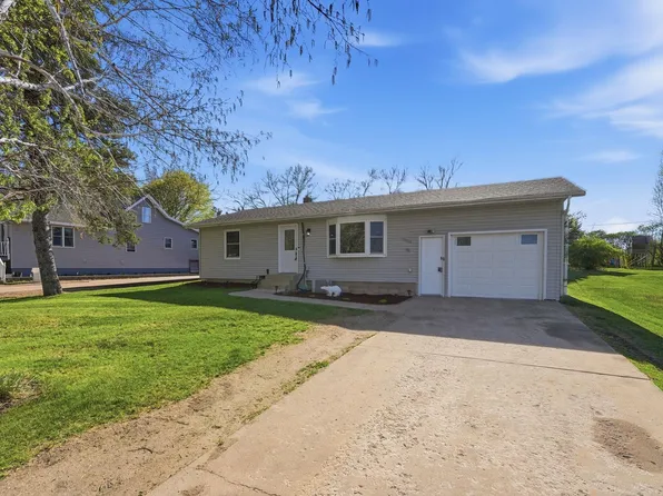 528 Walnut St S, Sauk Centre, MN 56378