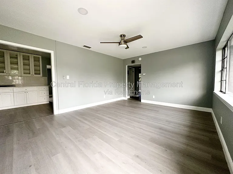 1413 Carlson Dr — Photo 3