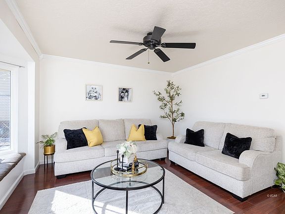 4th image of 2264 N Hollow Cir