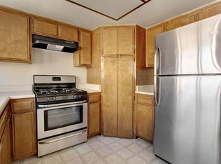 18641 Saticoy St APT 2, Reseda, CA 91335