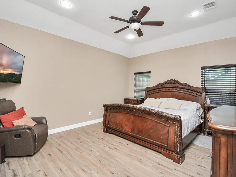 3102 Ash Dr — Photo 12