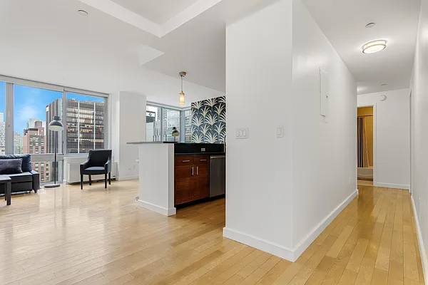 Rented by BARNES New York | media 25