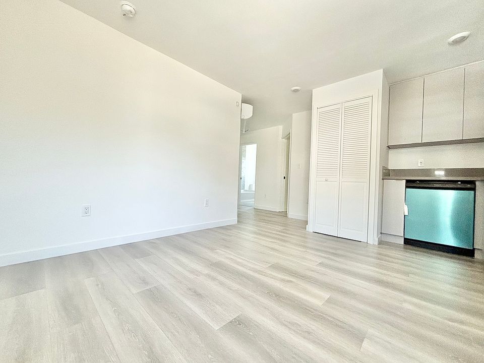 6127 Monterey Rd Los Angeles CA Zillow