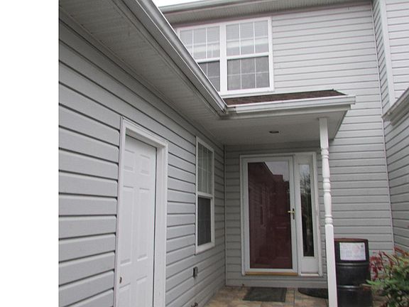 2nd image of 192 Steven Ln