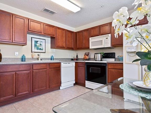 2nd image of 117 Lake Emma Cove Dr