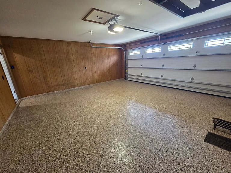 411 Shade St — Photo 20