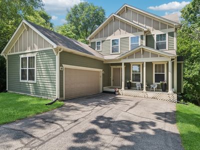 140 Forest Ave, Fox Lake, IL, 60020
