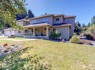 65 Osprey Ln, Eureka, CA 95503