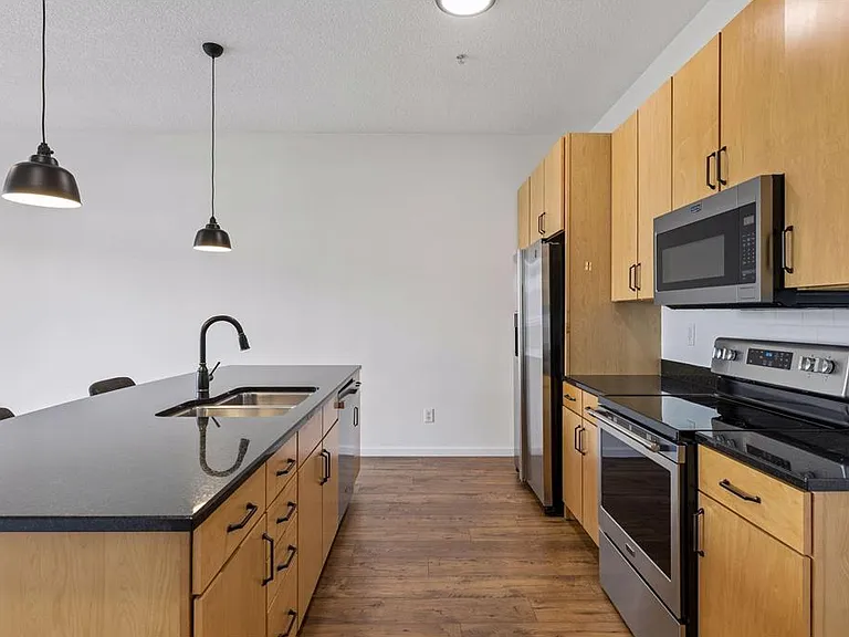 4525 Park Commons Dr #306 — Photo 2
