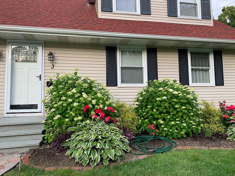 1st image of 3 Bayberry Cir