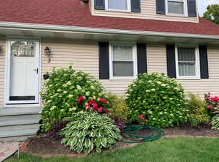 3 Bayberry Cir, Liverpool, NY 13090