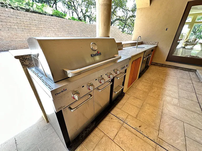 734 Bridle Ridge Ct — Photo 8