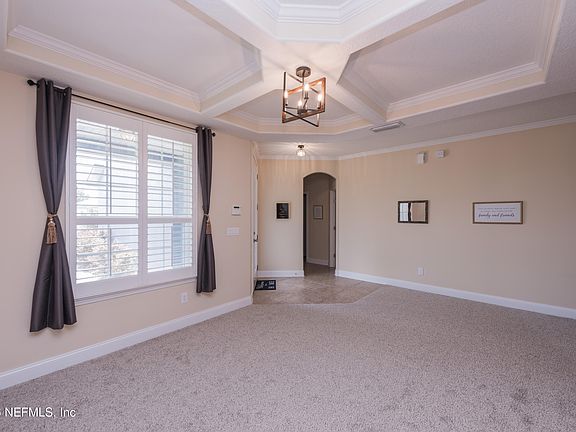 5th image of 664 DRYSDALE Drive