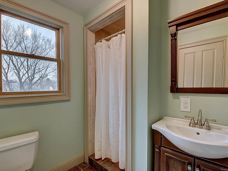 186 Raymond Rd — Photo 21