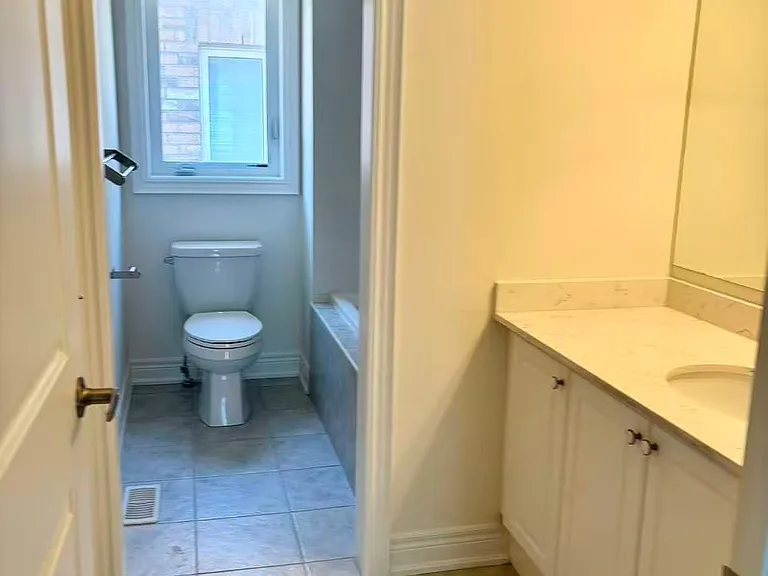 16 Jericho Ave — Photo 19