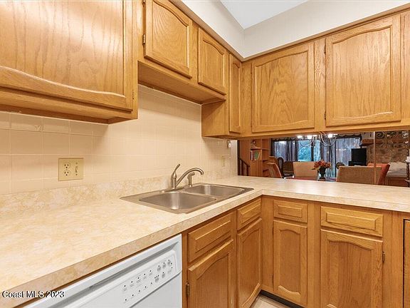 5th image of 2987 Finsterwald Dr