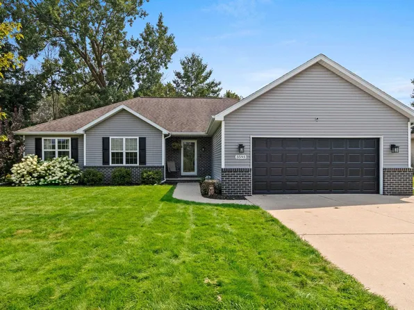 3593 Evergreen Ave, Green Bay, WI 54313