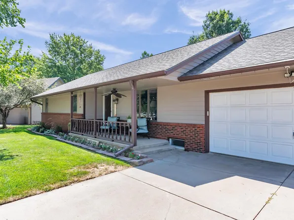 601 N Plaza Blvd, Hesston, KS 67062