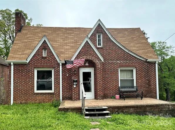 302 S 3rd St, Albemarle, NC 28001