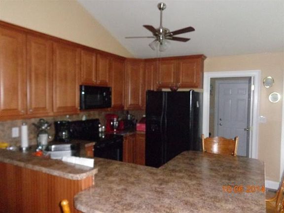 4th image of 400 Pine Hurst Dr