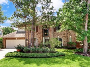 2 Bluff Creek Pl, Spring, TX 77382