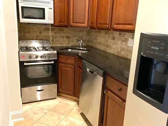 3rd image of 20 Commerce St #3E
