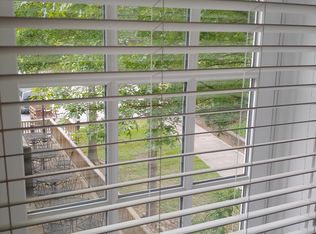 600 Hackberry St APT 1, Loudon, TN 37774