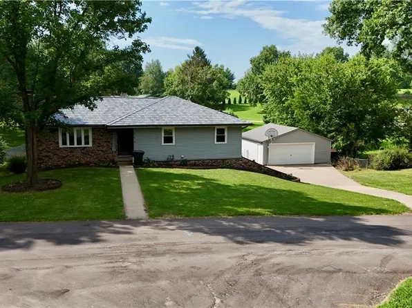 3814 Meadow Oak Ln, Saint Joseph, MO 64503