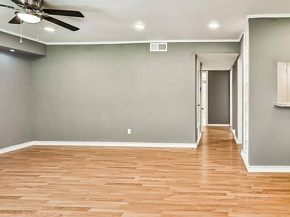 3rd image of 6401 Skyline Dr APT 5