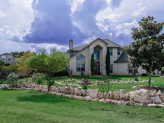 2nd image of 124 Sage Oaks Trl