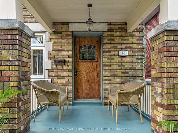 4th image of 50 Willard St