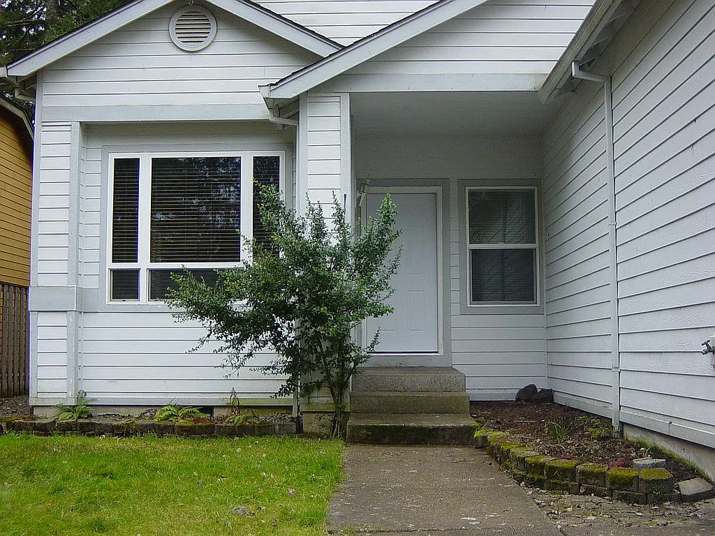 17038 SW Cobble Ct photo 1
