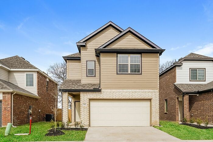 1st image of 1302 Ester Ln