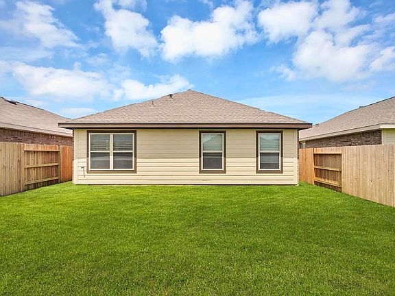 3rd image of 26919 Winward Creek Trl
