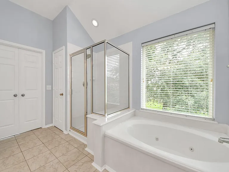9002 Sundown Dr — Photo 34