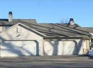 913 Alpine Dr, Green Bay, WI 54311