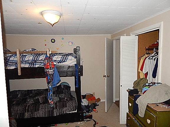 3rd image of 206 Kentucky Ave
