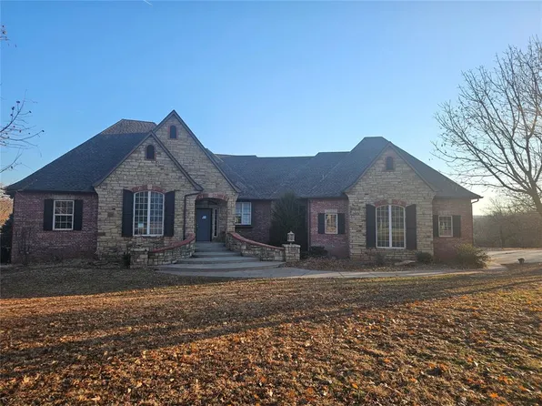 6251 Blue Hills Ct, Norman, OK 73026