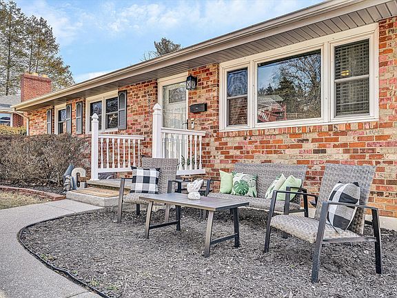 3rd image of 2814 Montvale Rd SW