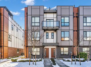 19760 55th Ave #7, Langley, BC V3A 3W8