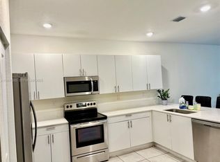 1020 SE 26th Ter, Homestead, FL 33035