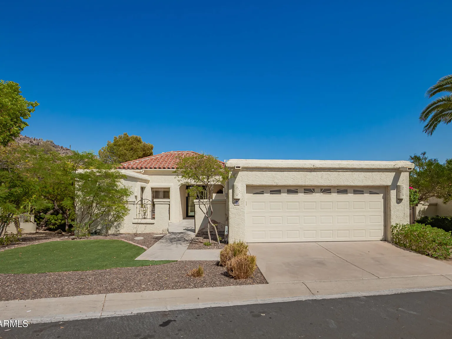 3 bed, 3.5 bath, 3531 sqft, $10,000 — Photo 2