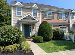 601 Thornberry Ln, Lititz, PA 17543